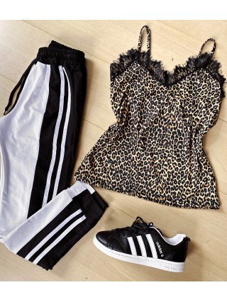 Compleu dama pantaloni albi casual si maieu animal print material premium cu dantela