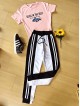 Compleu dama pantaloni albi casual si tricou roz bumbac dama roz material premium Compleu dama pantaloni albi casual si tricou roz bumbac dama roz material premium