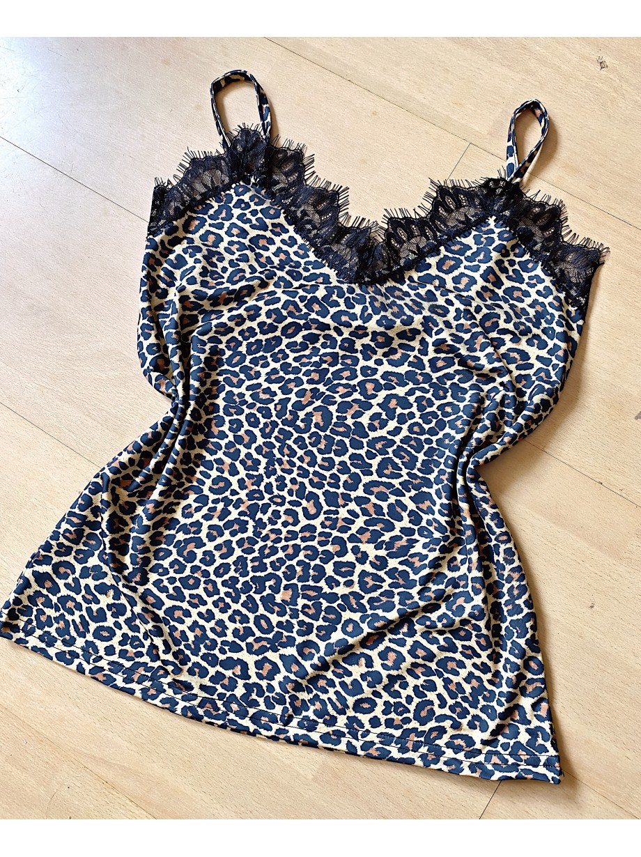 Compleu dama pantaloni albi cu negru casual cu dungi si maieu animal print material premium cu dantela Compleu dama pantaloni albi cu negru casual cu dungi si maieu animal print material premium cu dantela