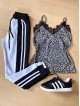 Compleu dama pantaloni albi cu negru casual cu dungi si maieu animal print material premium cu dantela Compleu dama pantaloni albi cu negru casual cu dungi si maieu animal print material premium cu dantela