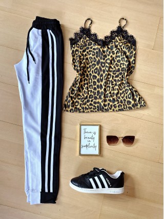 Compleu dama pantaloni albi casual cu dungi si maieu animal print material premium cu dantela