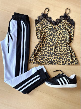Compleu dama pantaloni albi casual cu dungi si maieu animal print material premium cu dantela