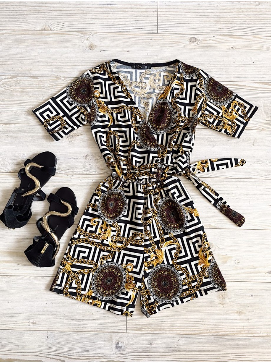 Salopeta dama casual scurta neagra cu imprimeu zig-zag