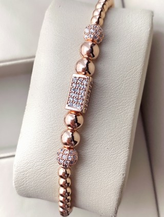 Bratara dama model deosebit cu margele roze si forme cu pietricele stralucitoare