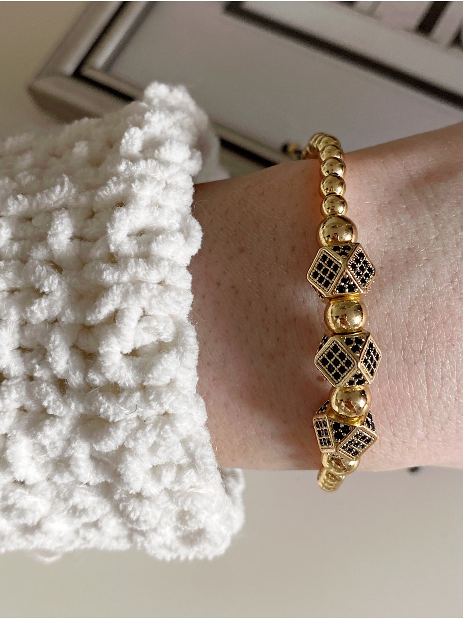 Bratara dama model deosebit cu margele aurii si 3 romburi cu pietricele negre