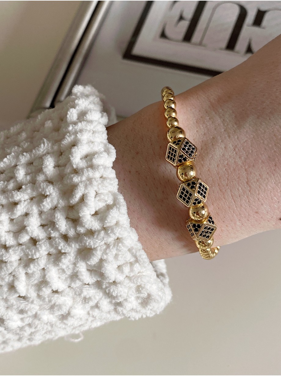 Bratara dama model deosebit cu margele aurii si 3 romburi cu pietricele negre