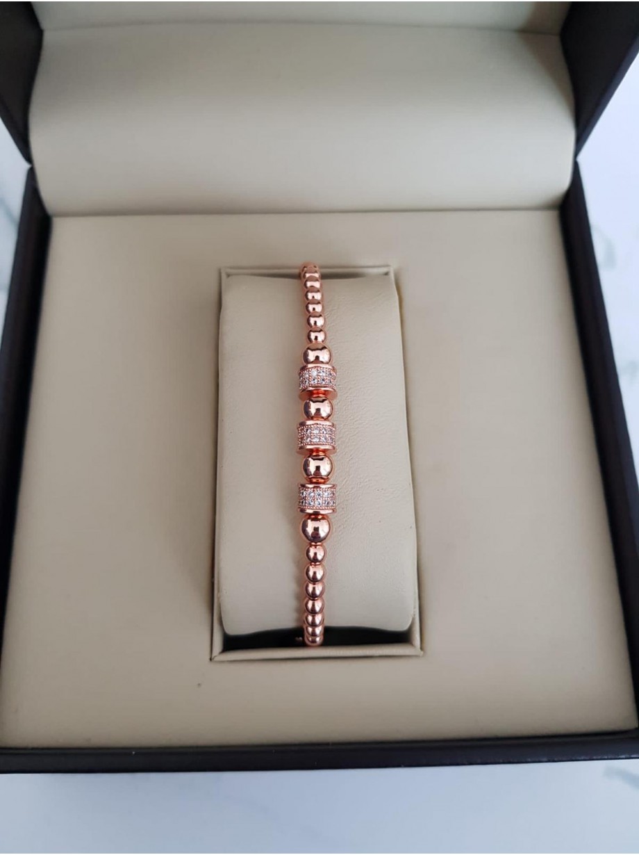 Bratara dama model deosebit cu margele roze si 3 cercuri cu pietricele stralucitoare