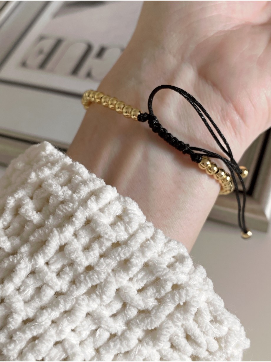 Bratara dama model deosebit cu margele aurii si coroana cu pietricele stralucitoare