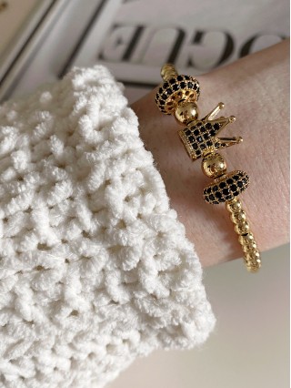 Bratara dama model deosebit cu margele aurii si coroana cu pietricele negre