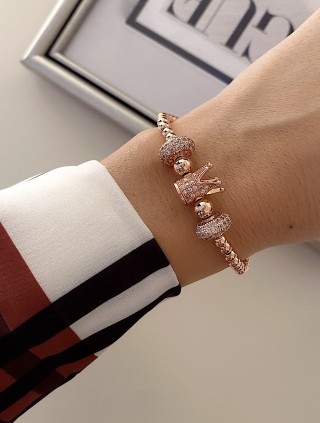 Bratara dama model deosebit cu margele roz si coroana cu pietricele stralucitoare