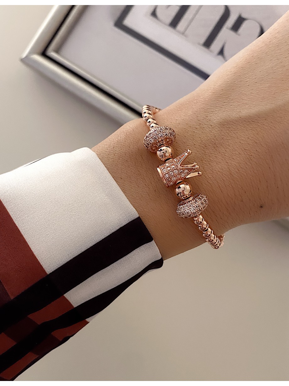 Bratara dama model deosebit cu margele roz si coroana cu pietricele stralucitoare