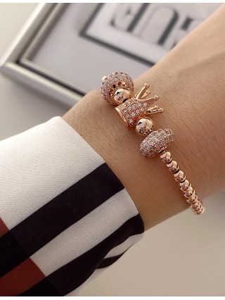 Bratara dama model deosebit cu margele roz si coroana cu pietricele stralucitoare