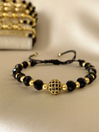 Bratara dama model deosebit cu margele negre si biluta cu pietricele stralucitoare