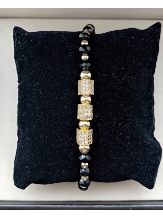 Bratara dama model deosebit cu margele negre si patrate cu pietricele stralucitoare