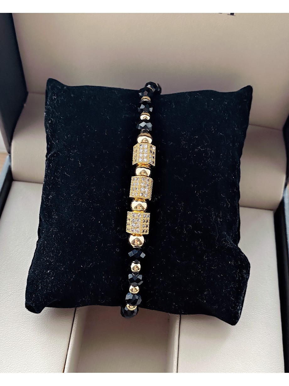 Bratara dama model deosebit cu margele negre si patrate cu pietricele stralucitoare
