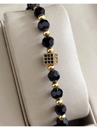 Bratara dama model deosebit cu margele negre si patrat cu pietricele negre