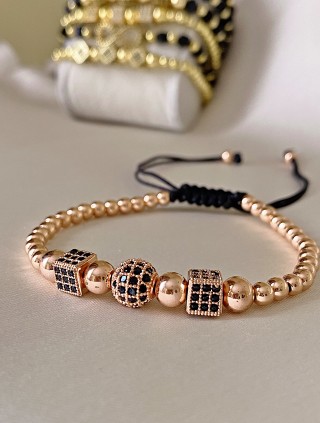Bratara dama model deosebit cu margele roze si forme cu pietricele negre