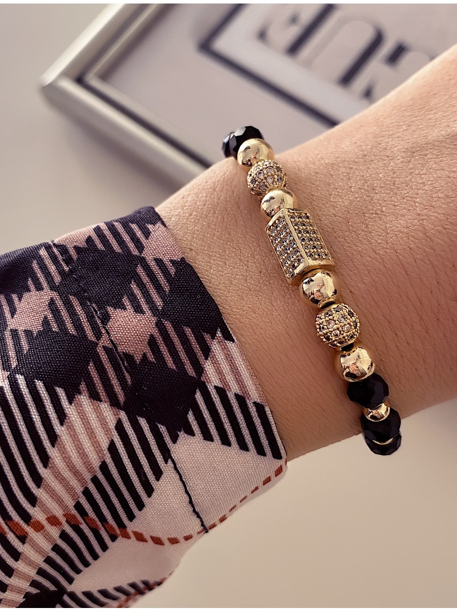 Bratara dama model deosebit cu margele negre si forme cu pietricele stralucitoare Bratara dama model deosebit cu margele negre si forme cu pietricele stralucitoare