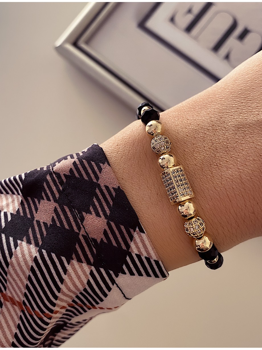 Bratara dama model deosebit cu margele negre si forme cu pietricele stralucitoare Bratara dama model deosebit cu margele negre si forme cu pietricele stralucitoare