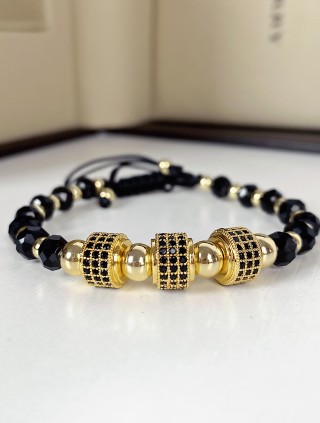 Bratara dama model deosebit cu margele aurii si cercuri cu pietricele stralucitoare