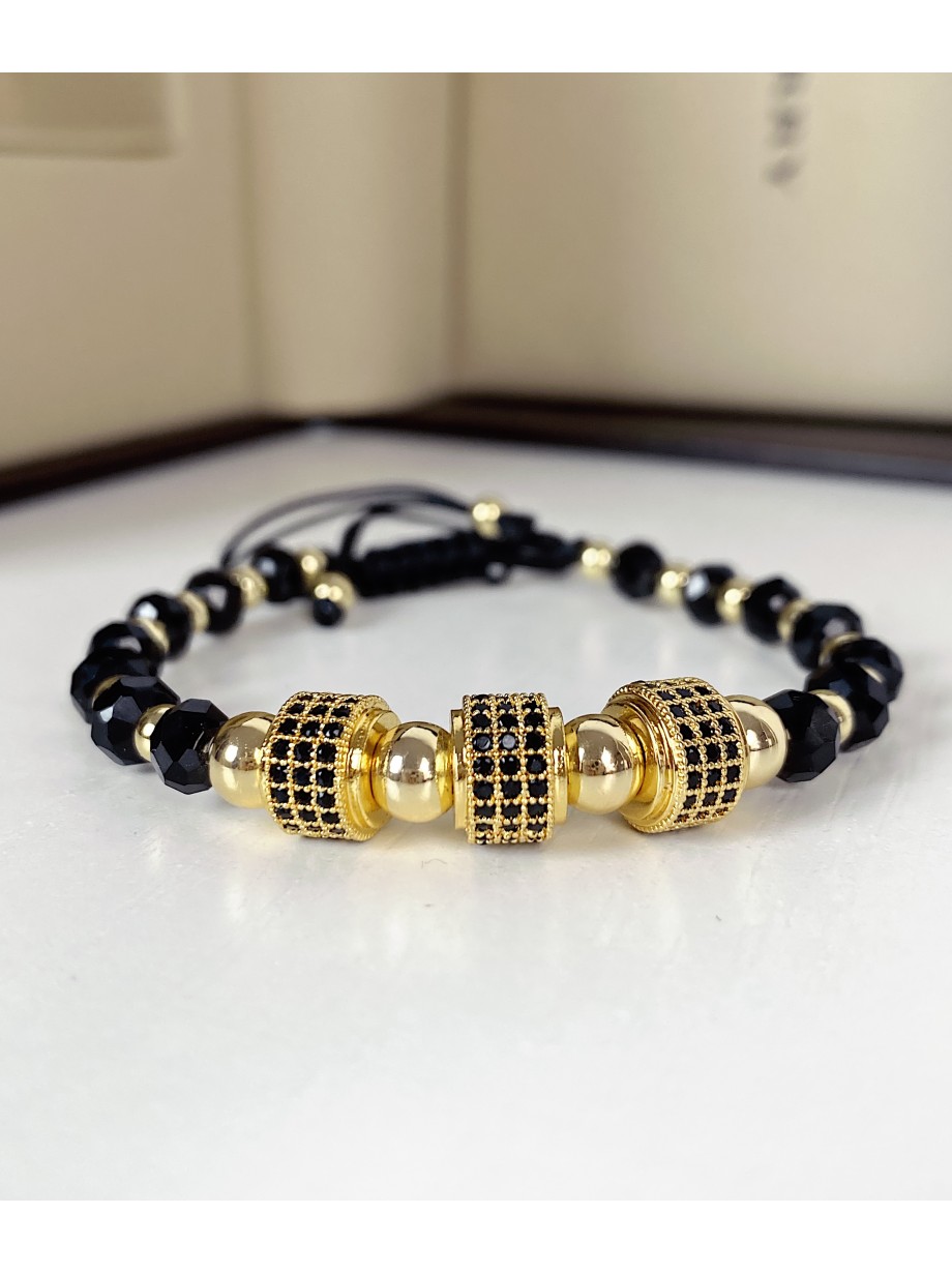 Bratara dama model deosebit cu margele aurii si cercuri cu pietricele stralucitoare