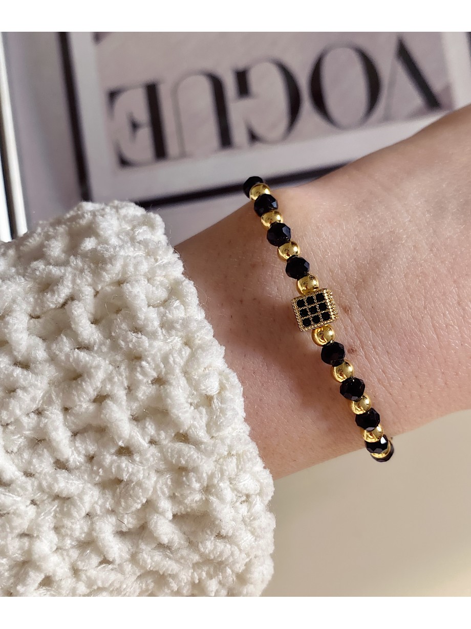 Bratara dama model deosebit cu margele negre cu auriu si patrat cu pietricele negre