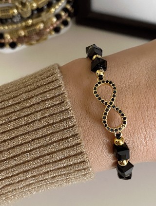 Bratara dama model deosebit cu margele negre si infinit cu pietricele negre