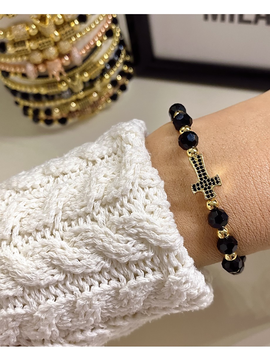 Bratara dama model deosebit cu margele negre si cruce cu pietricele negre