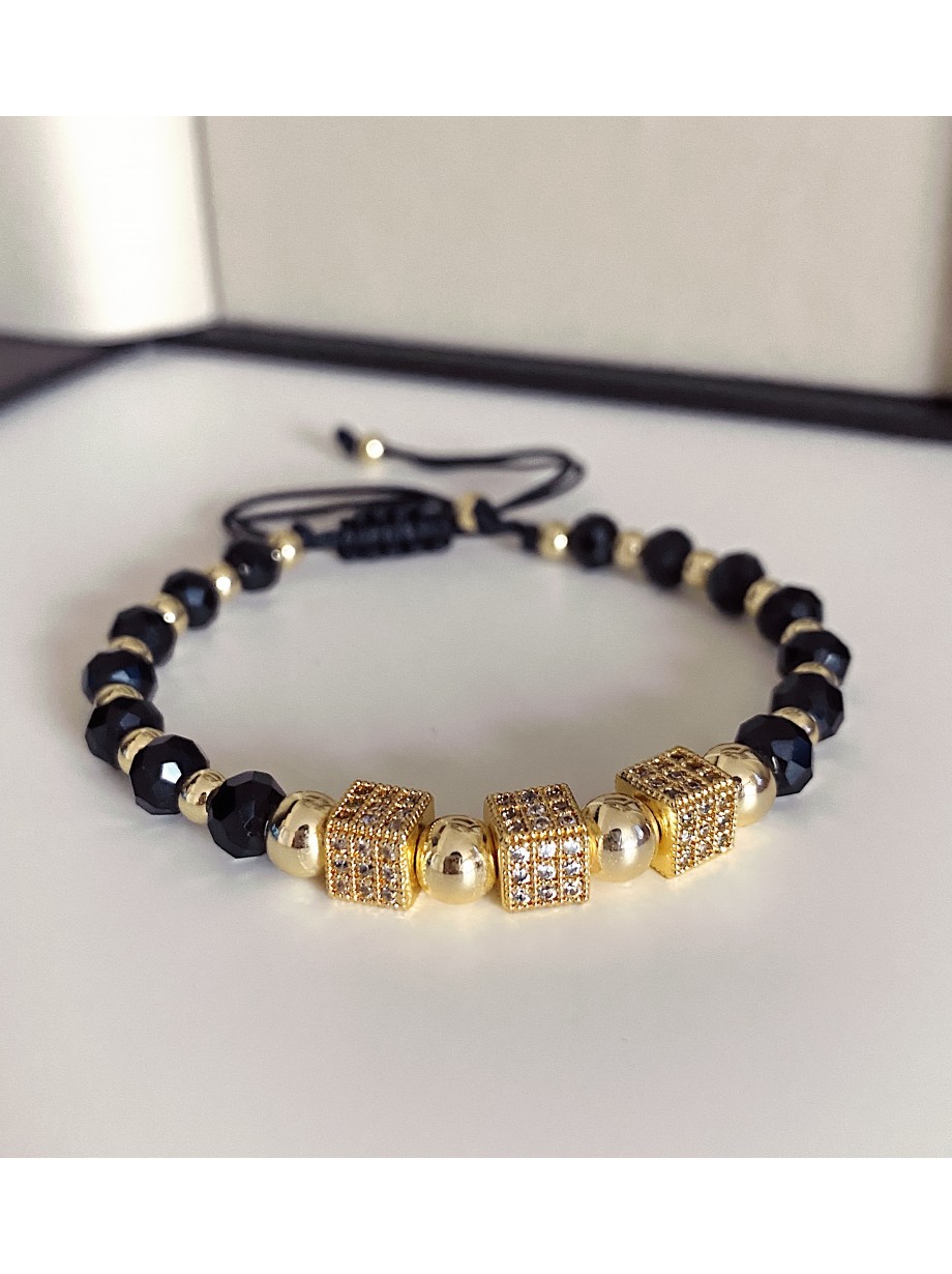 Bratara dama model deosebit cu margele negre si patrate cu pietricele stralucitoare