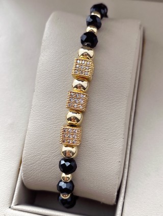 Bratara dama model deosebit cu margele negre si patrate cu pietricele stralucitoare