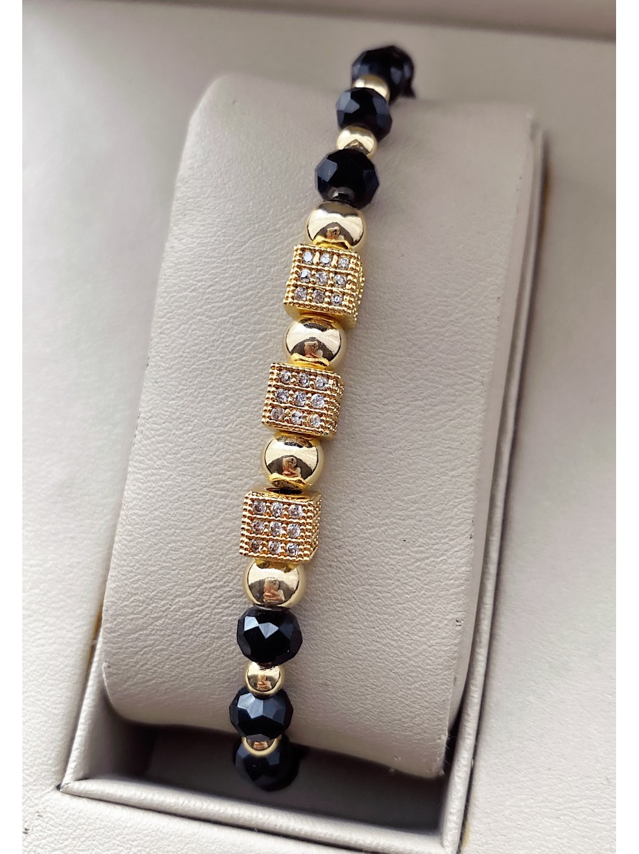 Bratara dama model deosebit cu margele negre si patrate cu pietricele stralucitoare