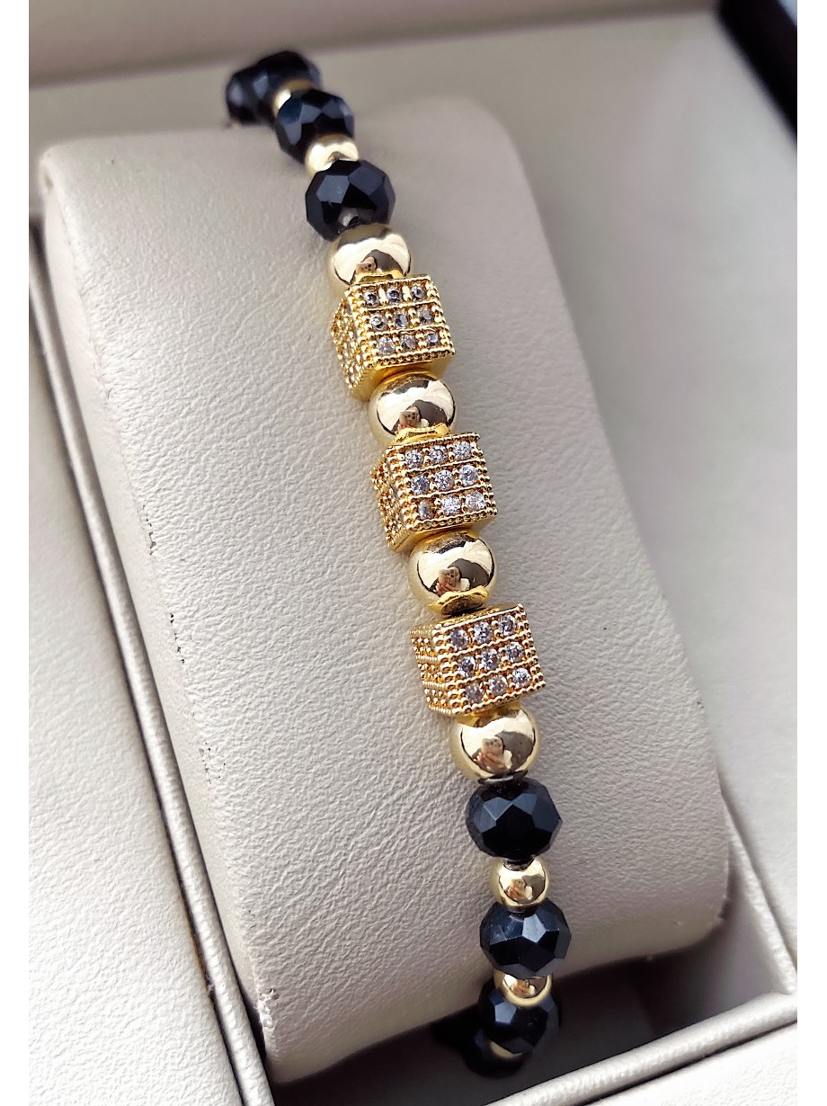 Bratara dama model deosebit cu margele negre si patrate cu pietricele stralucitoare