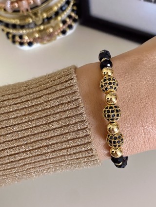 Bratara dama model deosebit cu margele negre si 3 bilute cu pietricele negre 