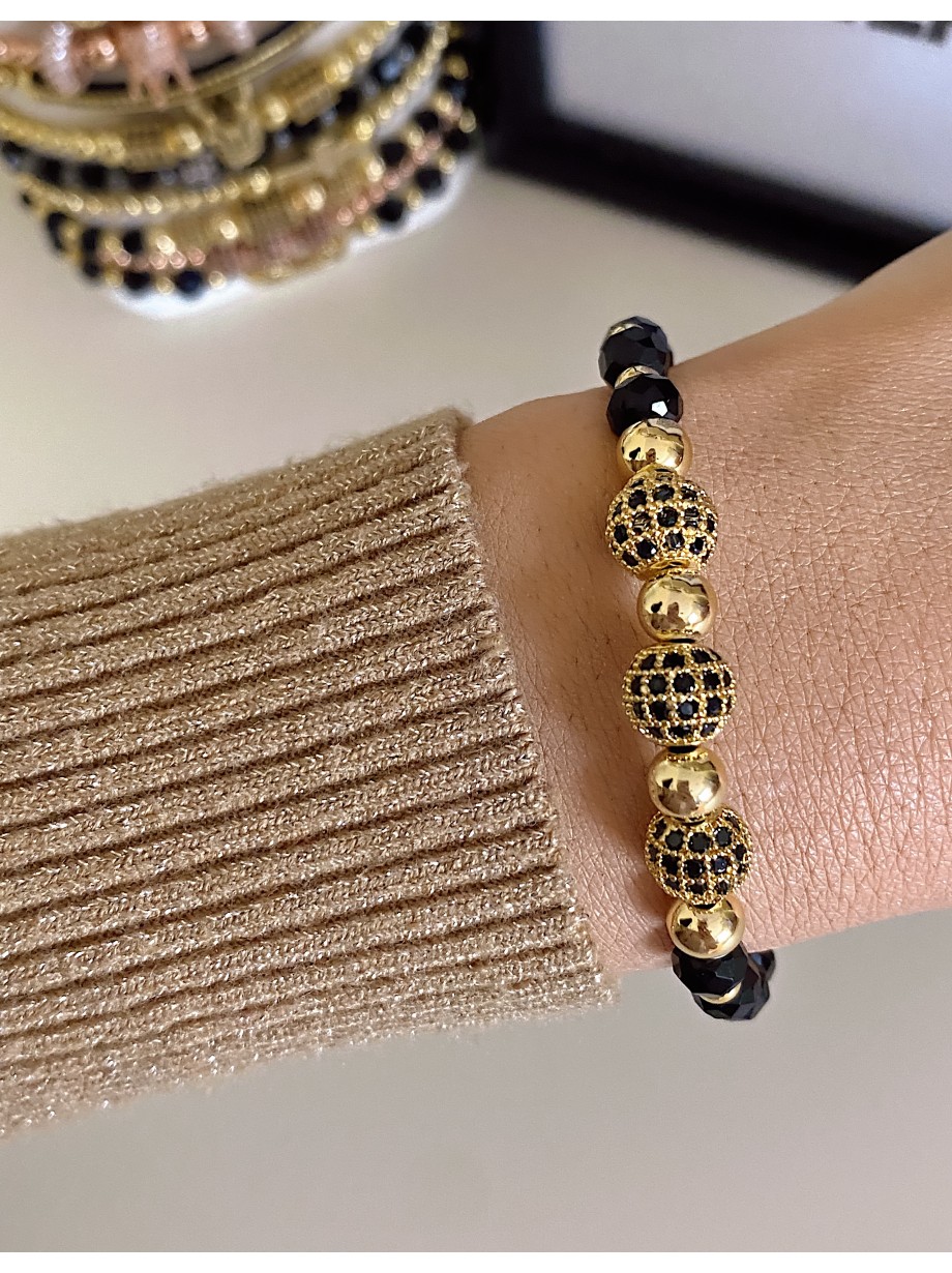Bratara dama model deosebit cu margele negre si 3 bilute cu pietricele negre 