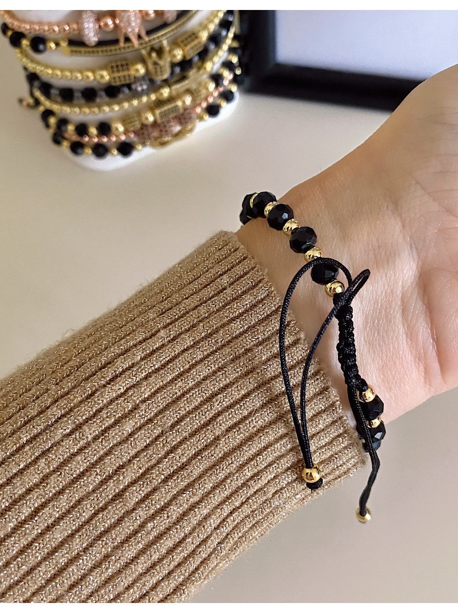 Bratara dama model deosebit cu margele negre si 3 bilute cu pietricele negre 