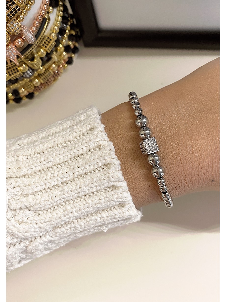 Bratara dama model deosebit cu margele argintii si patrat cu pietricele stralucitoare