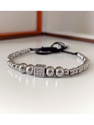 Bratara dama model deosebit cu margele argintii si patrat cu pietricele stralucitoare