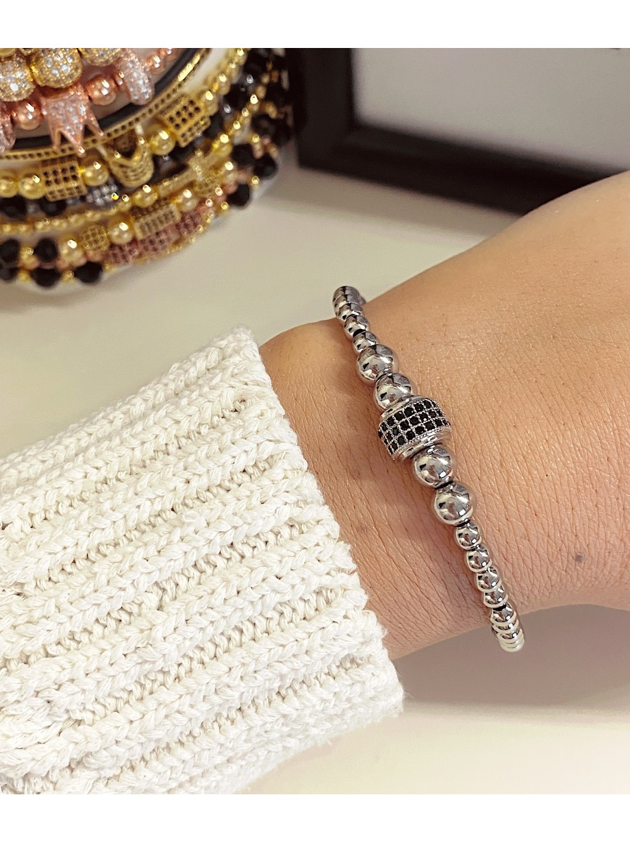 Bratara dama model deosebit cu margele argintii si biluta cu pietricele negre