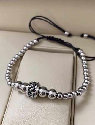 Bratara dama model deosebit cu margele argintii si biluta cu pietricele negre