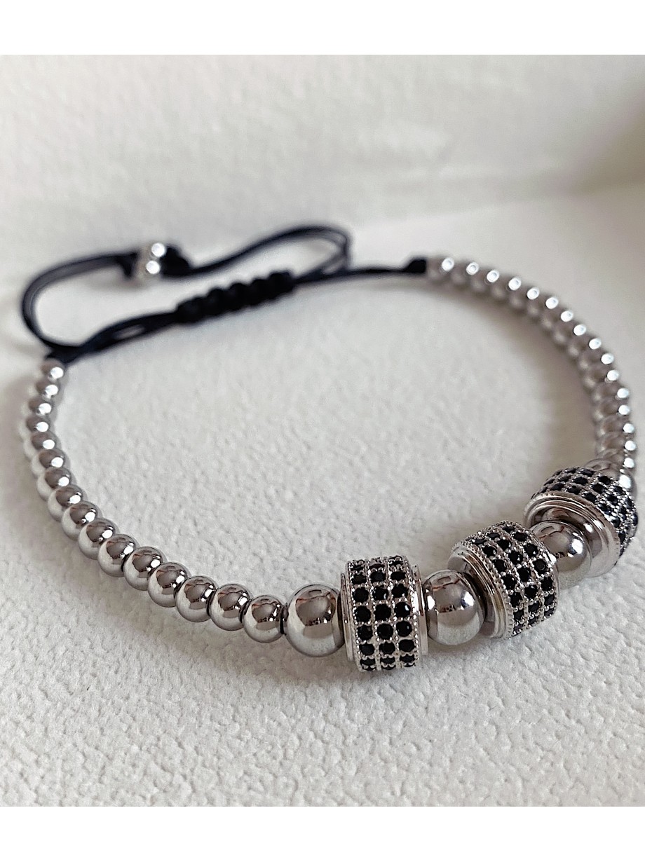 Bratara dama model deosebit cu margele argintii si cercuri cu pietricele negre