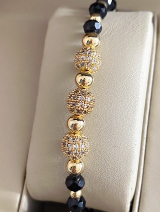 Bratara dama model deosebit cu margele negre si bilute cu pietricele stralucitoare