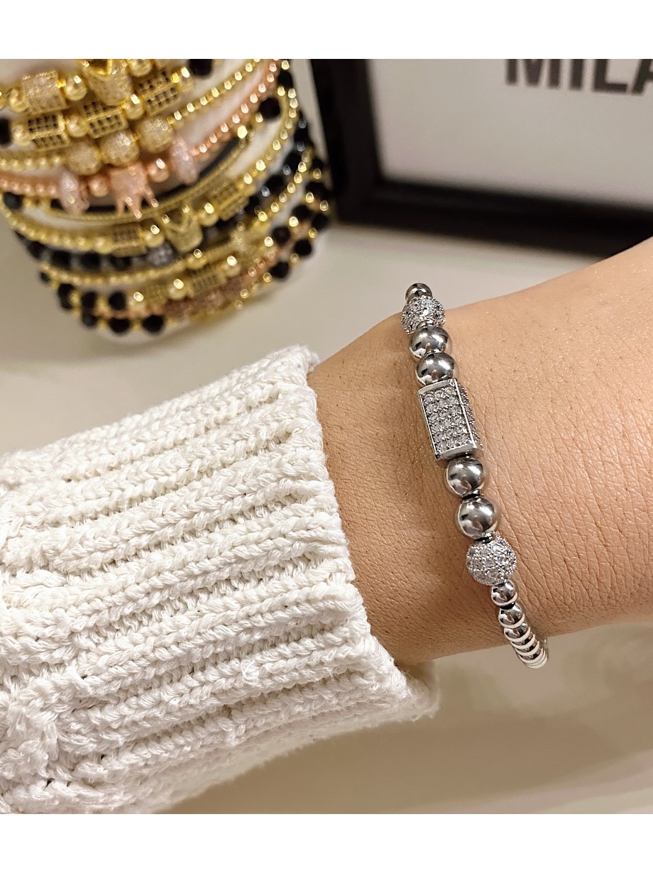 Bratara dama model deosebit cu margele argintii si forme cu pietricele stralucitoare