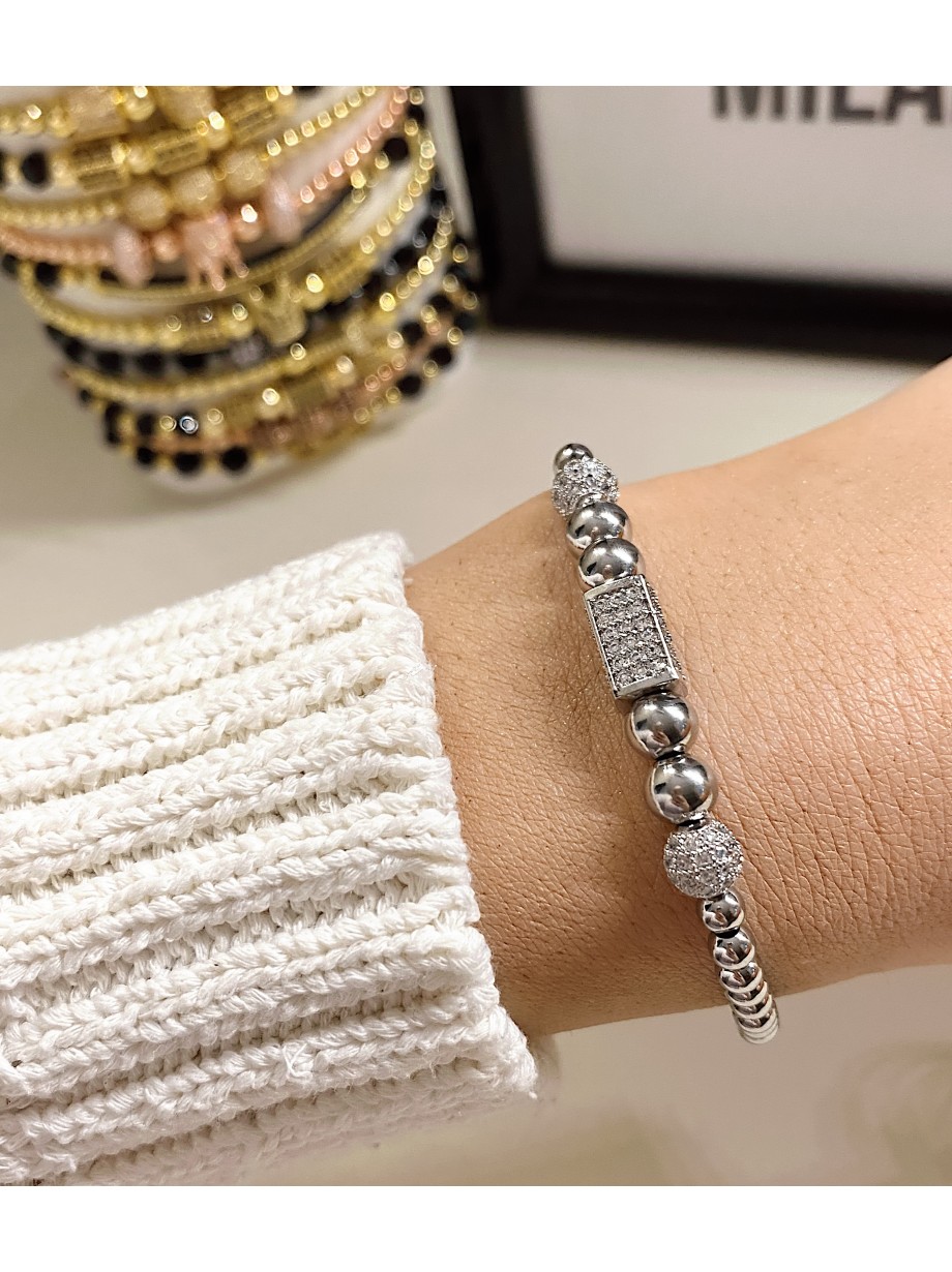 Bratara dama model deosebit cu margele argintii si forme cu pietricele stralucitoare