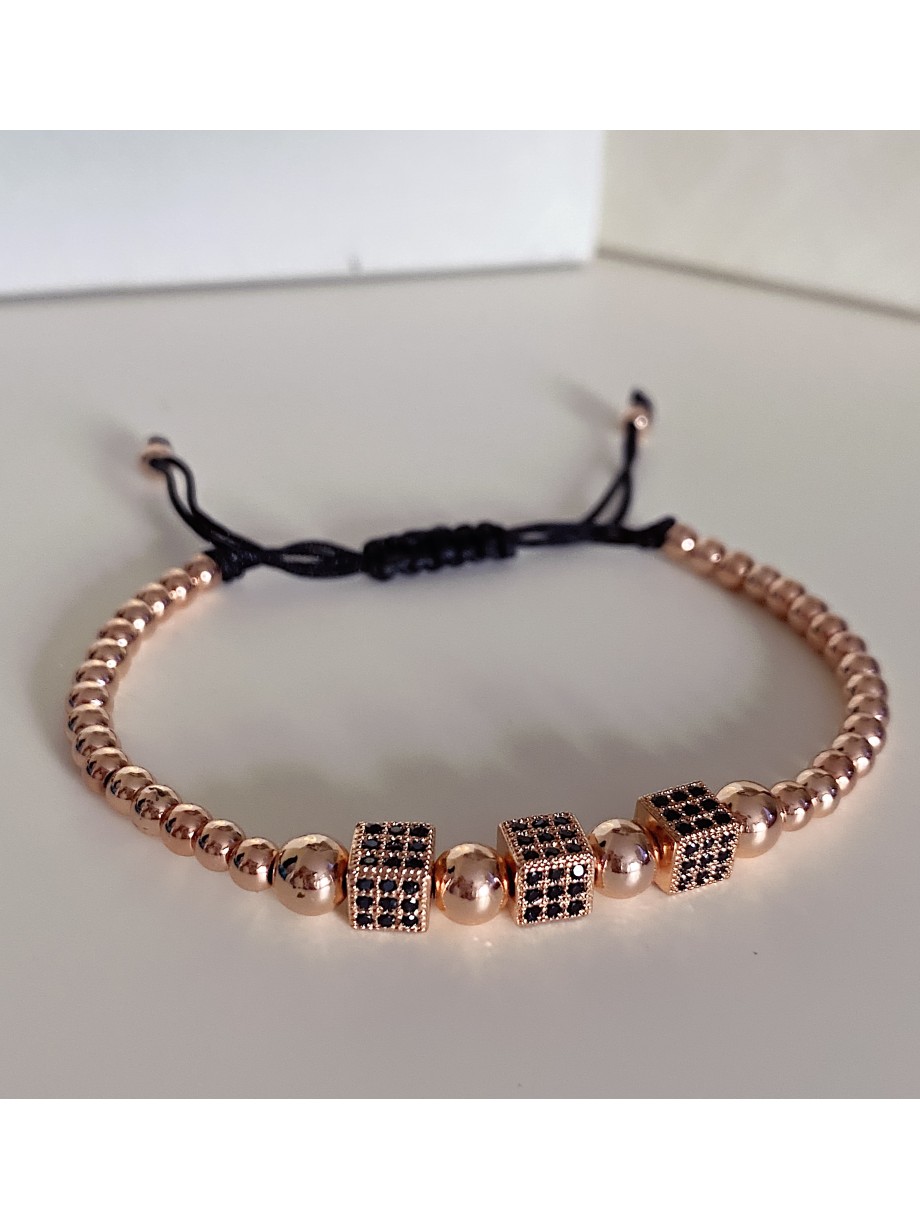 Bratara dama model deosebit cu margele roze si patrate cu pietricele negre