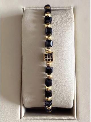 Bratara dama model deosebit cu margele negre si patrat cu pietricele negre
