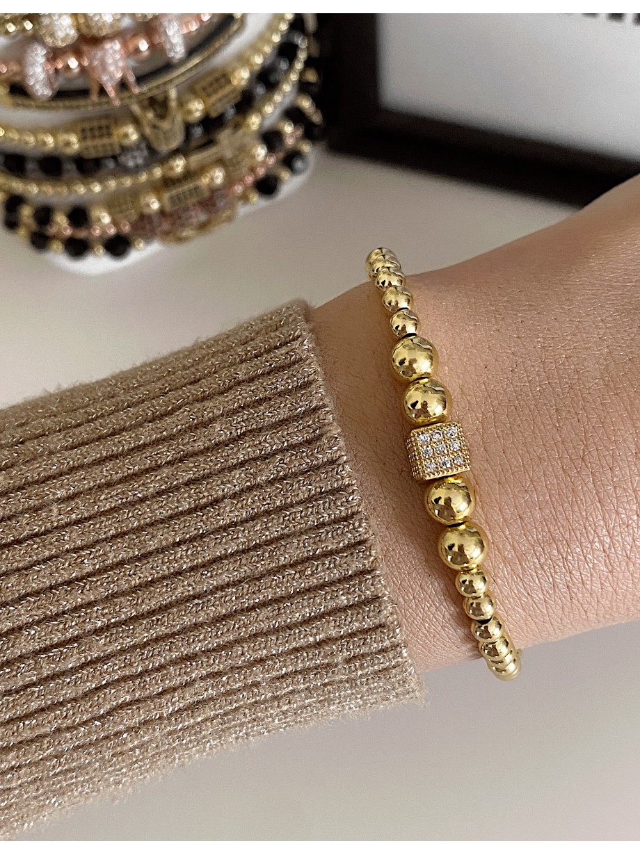 Bratara dama model deosebit cu margele aurii si patrat cu pietricele stralucitoare