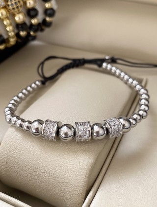 Bratara dama model deosebit cu margele argintii si cercuri cu pietricele stralucitoare