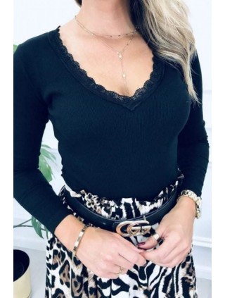 Bluza dama basic neagra reiata cu dantela la decolteu