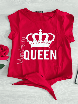 Tricou dama rosu cu imprimeu Queen strans la talie cu funda