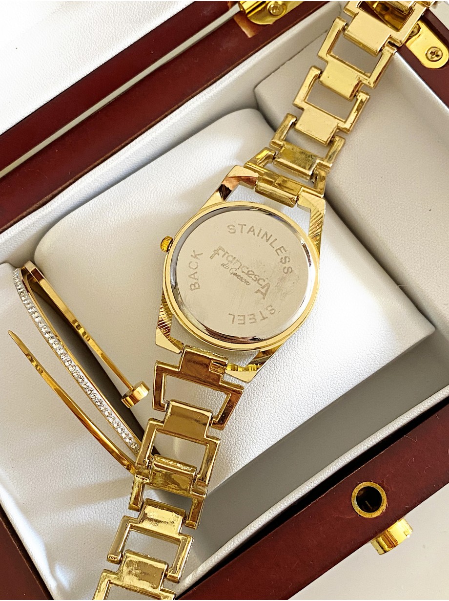 Ceas dama auriu cu bratara metalica si cadran fara cifre cu pietricile